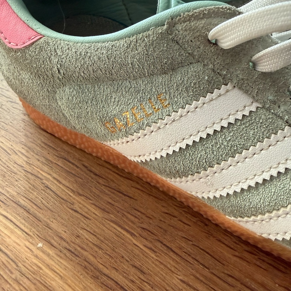 Adidas Gazelle Mint Green and White Shoes- 
BIG KIDS size 3.5
